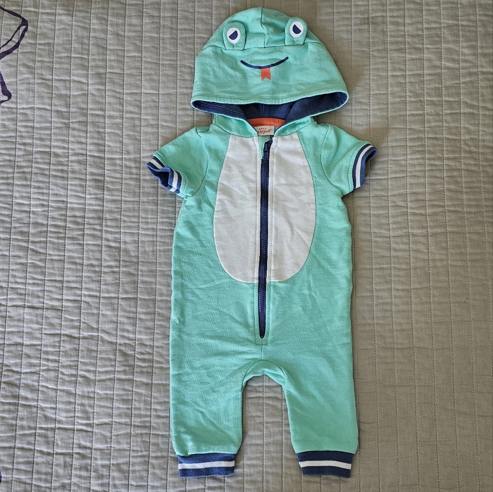 5/$15 Cat & Jack Frog Bodysuit with Zipper